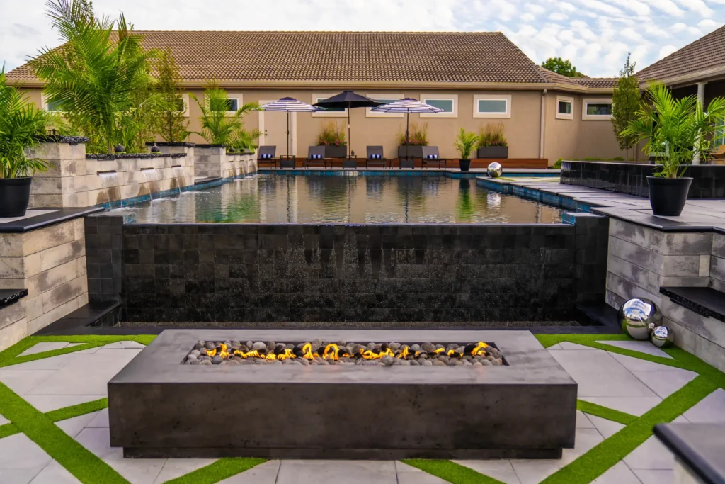 Kansas City, MO Spa & Pool Builders