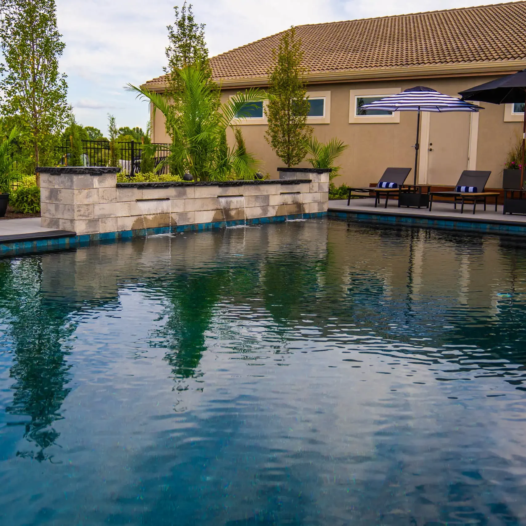 Kansas City, MO Concrete Pools