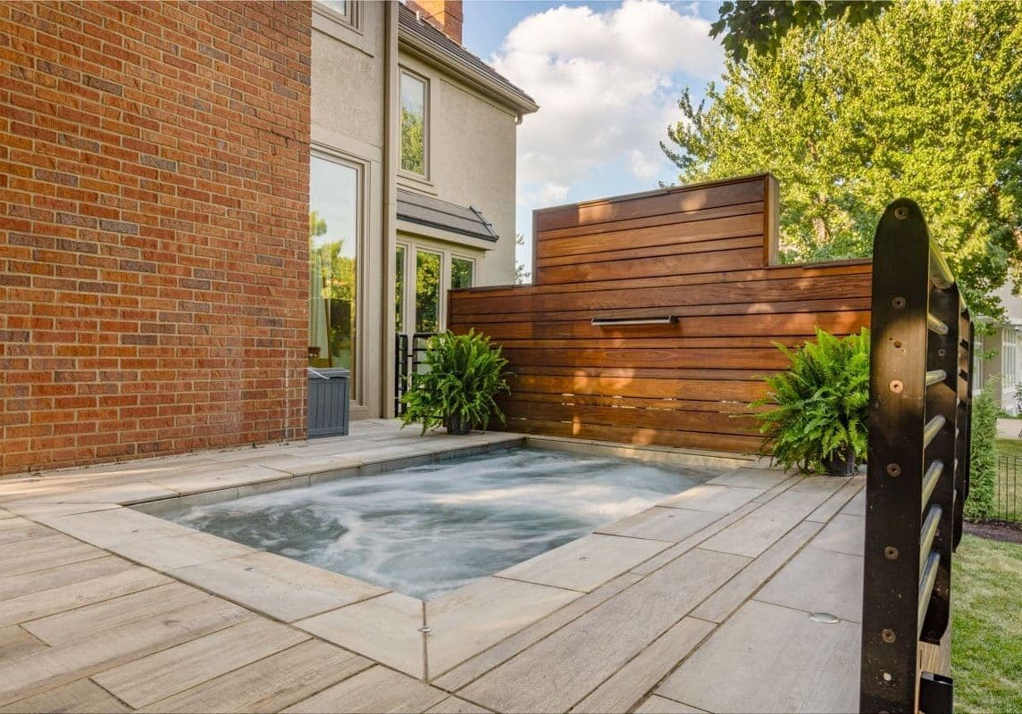 Lake Quivira, KS Pool Builders